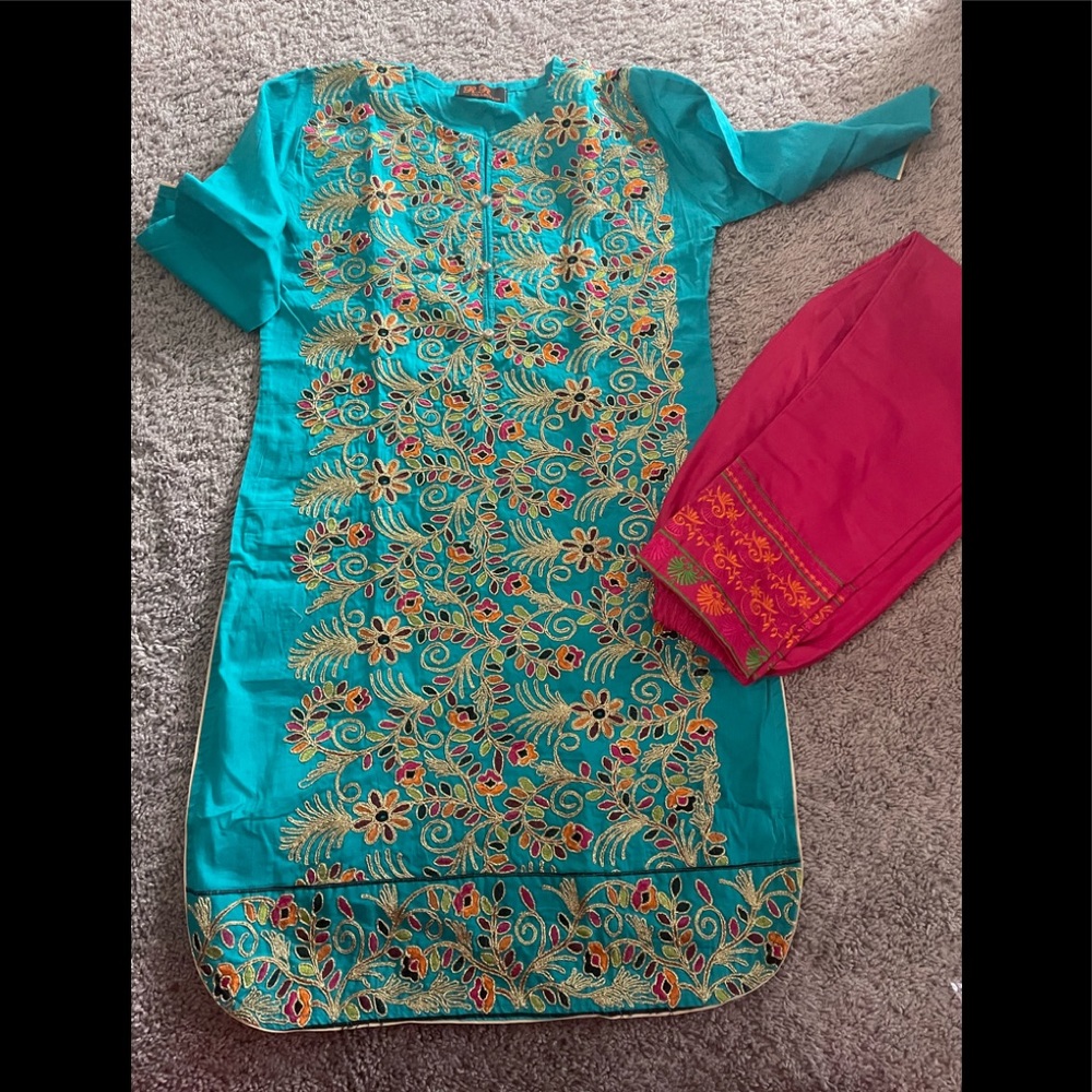 Pakistani indain gotta suit